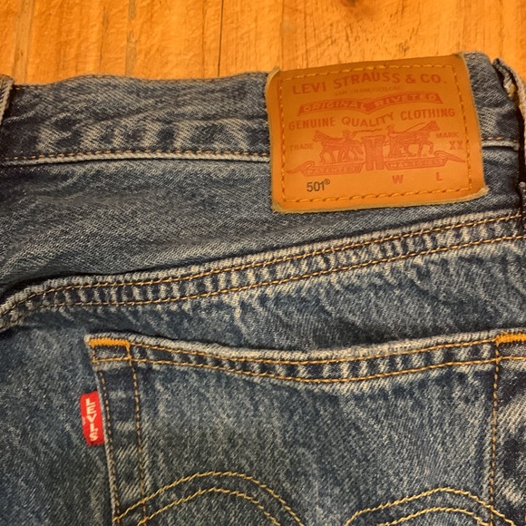 Levi’s 501 - size 27 EUC - Picture 4 of 8